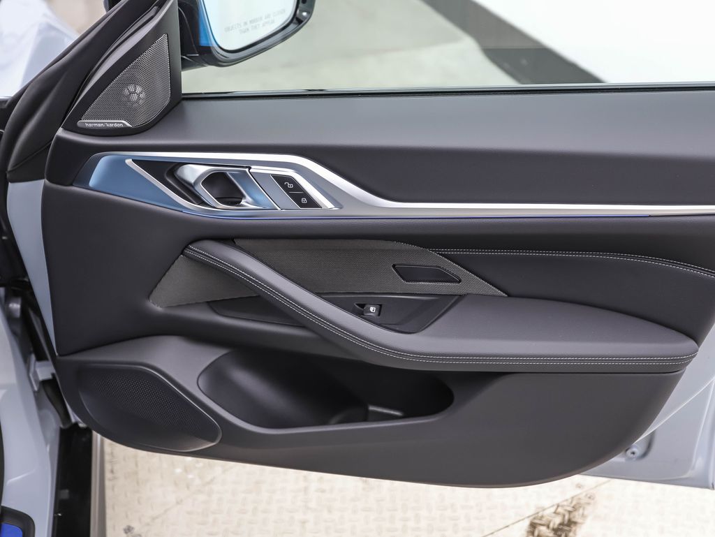 2025 BMW i4 M50 27