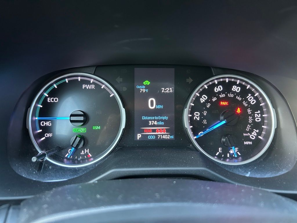 Thumbnail: 2022 Toyota RAV4 - 23