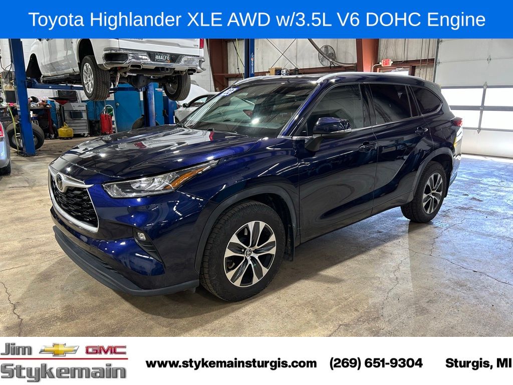 2022 Toyota Highlander XLE AWD