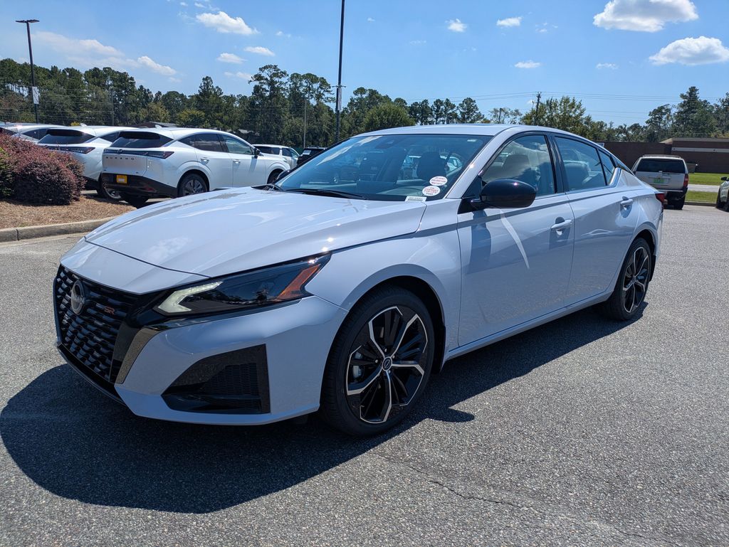 New 2025 Nissan Altima Sedan