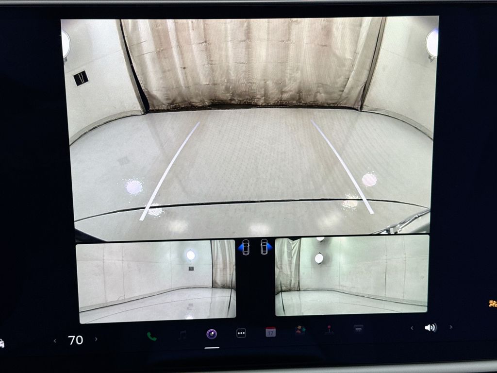 Thumbnail: 2023 Tesla Model X - 15