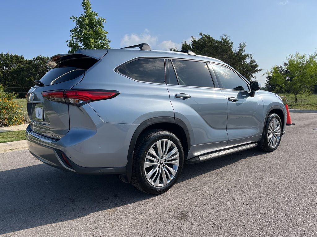 2023 Toyota Highlander Platinum 4