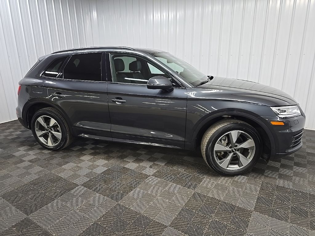  2020 Audi Q5 quattro Premium 45 TFSI   