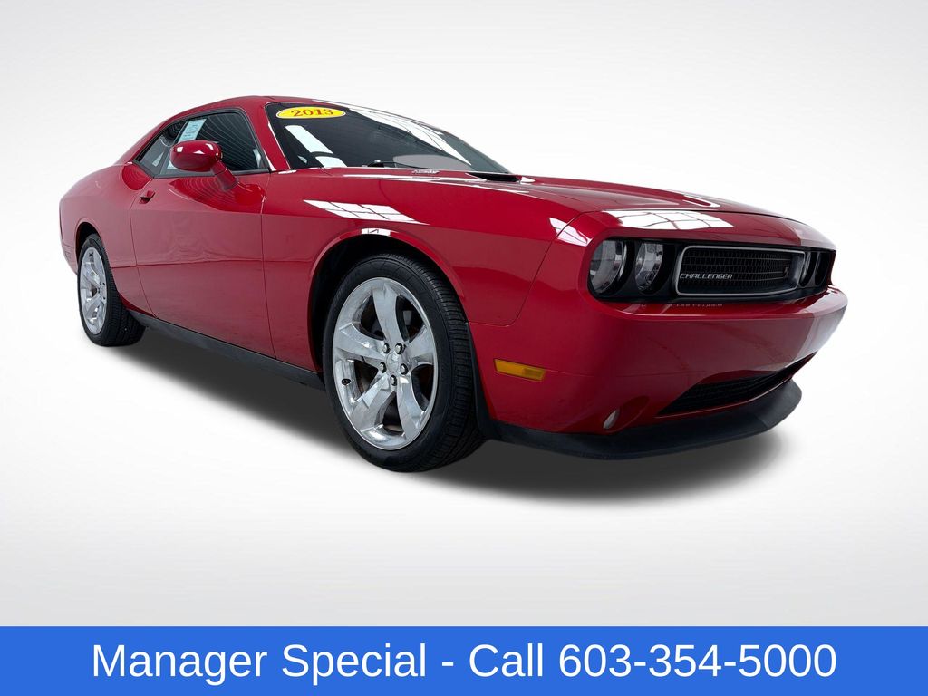 Redline 3 Coat Pearl 2013 Dodge Challenger Coupe Rear-Wheel Drive 6-Speed Manual