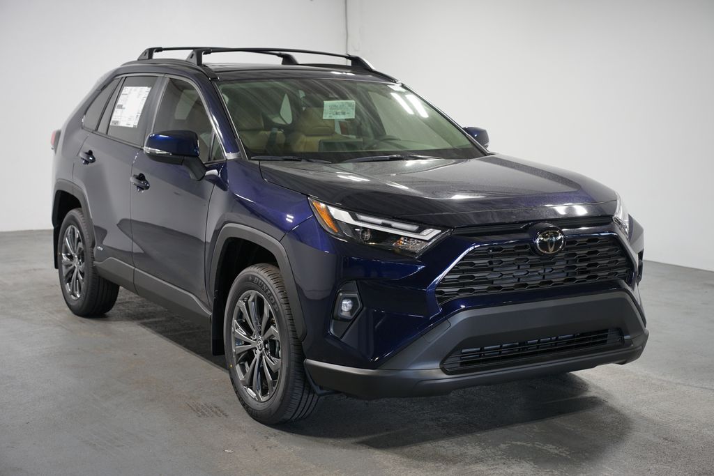 Thumbnail: 2025 Toyota RAV4 - 3