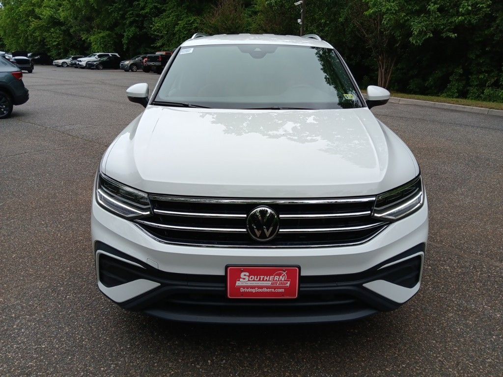 2024 Volkswagen Tiguan 2.0T SE 8