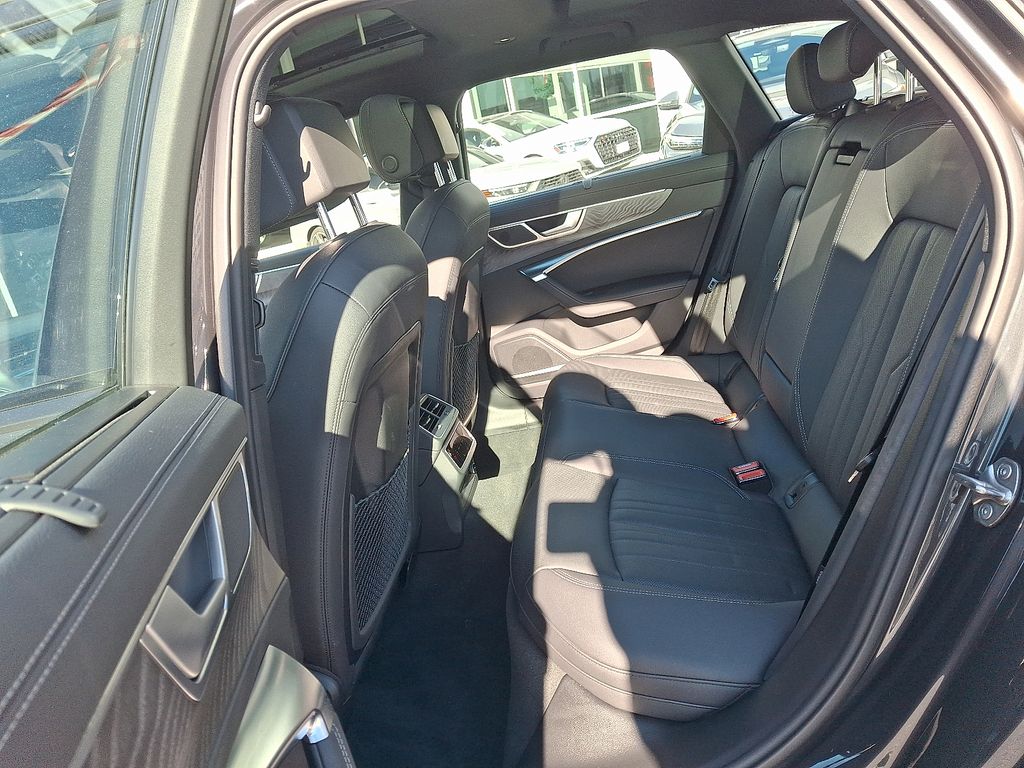 Thumbnail: 2025 Audi A6 - 10