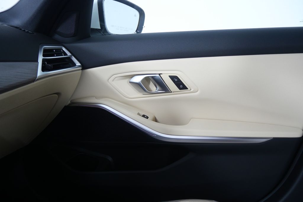 Thumbnail: 2026 BMW 3 Series - 24