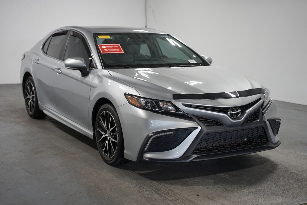 Thumbnail: 2023 Toyota Camry - 3