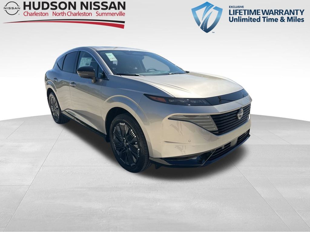 2025 Champagne Silver Metallic Nissan Murano Platinum AWD SUV