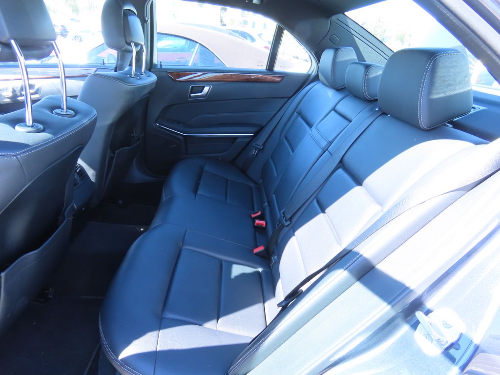 Thumbnail: 2014 Mercedes-Benz E-Class - 11