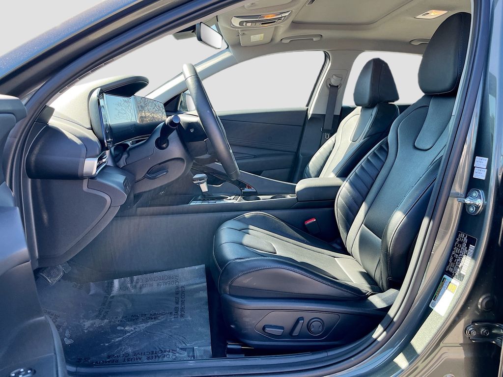 Used 2025 Gray Hyundai Limited image 20