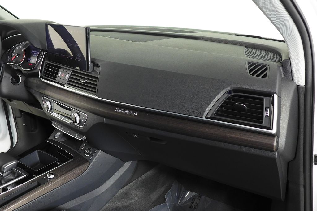 Thumbnail: 2023 Audi Q5 - 14