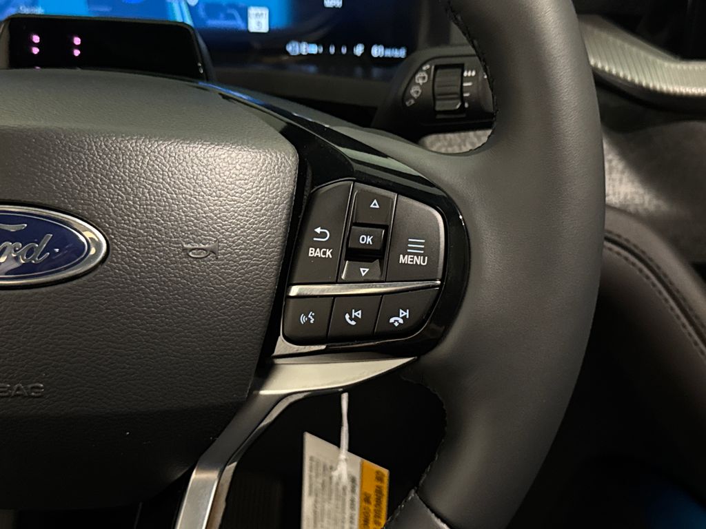 New 2026 White Ford Platinum image 39