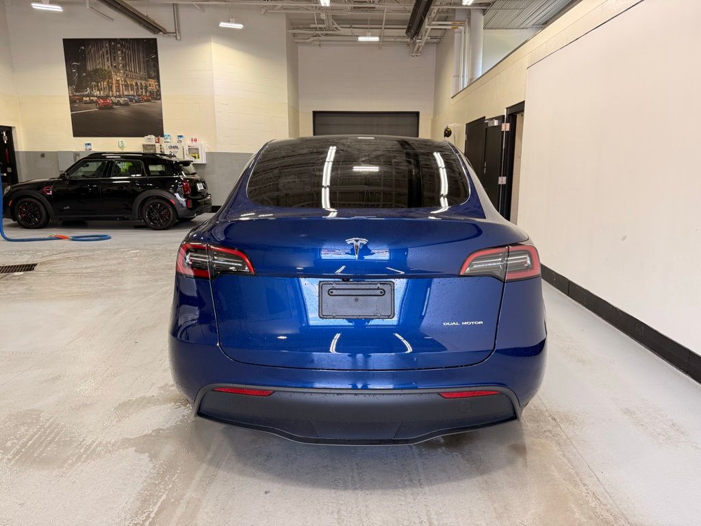 Thumbnail: 2023 Tesla Model Y - 4