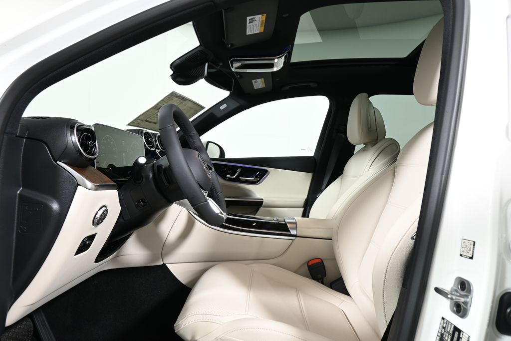 Thumbnail: 2026 Mercedes-Benz GLC - 3