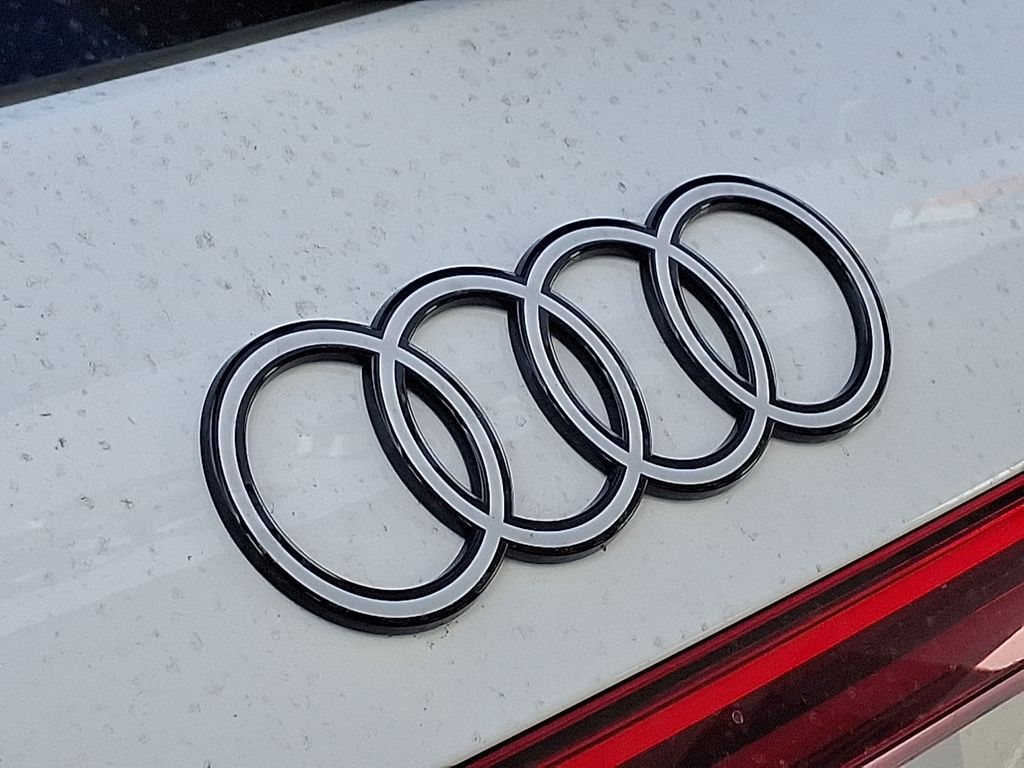 Thumbnail: 2025 Audi Q5 - 20