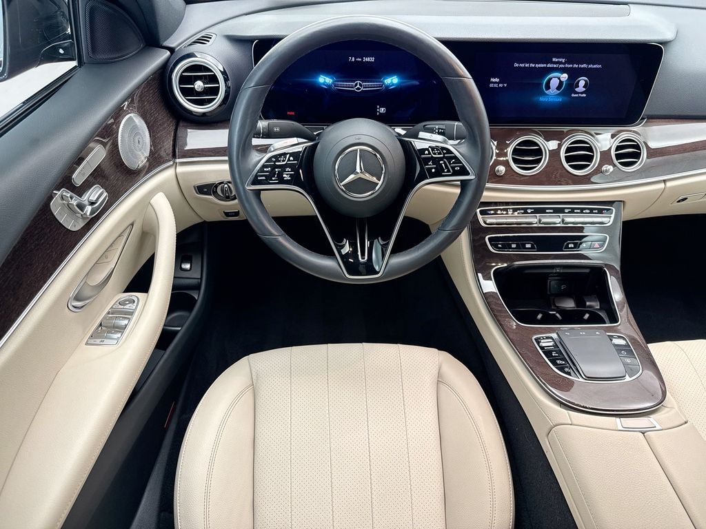 Thumbnail: 2022 Mercedes-Benz E-Class - 10