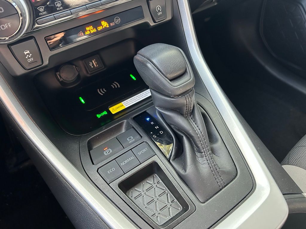 Thumbnail: 2024 Toyota RAV4 - 26