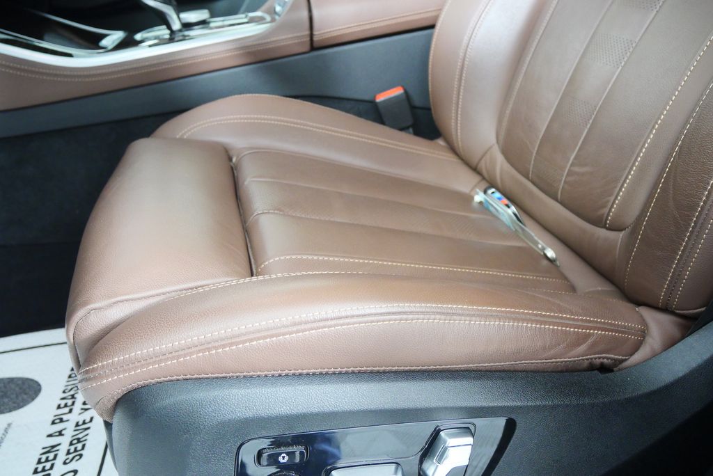 Thumbnail: 2021 BMW X5 - 9