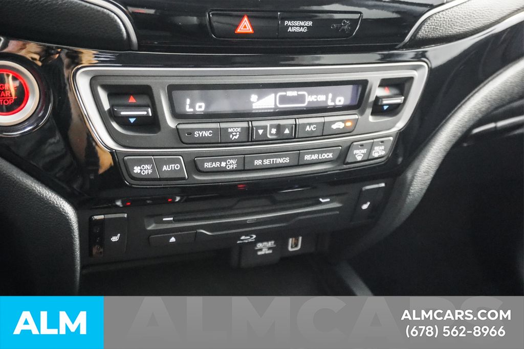 Used 2021 Black Honda Touring image 33