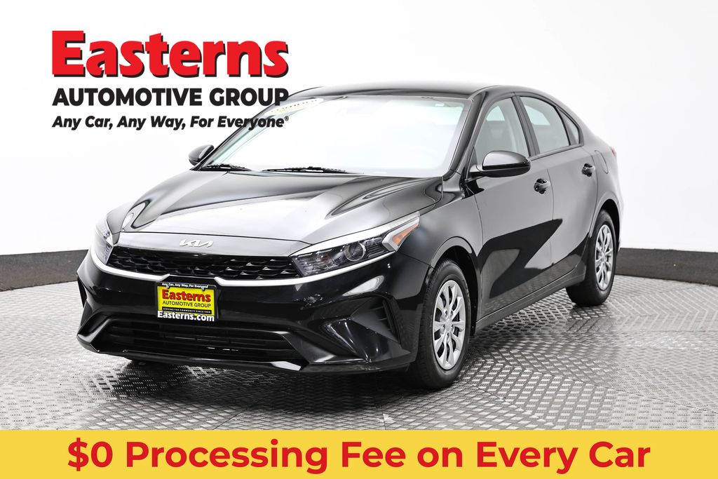 2023 Kia Forte LX AT's photo