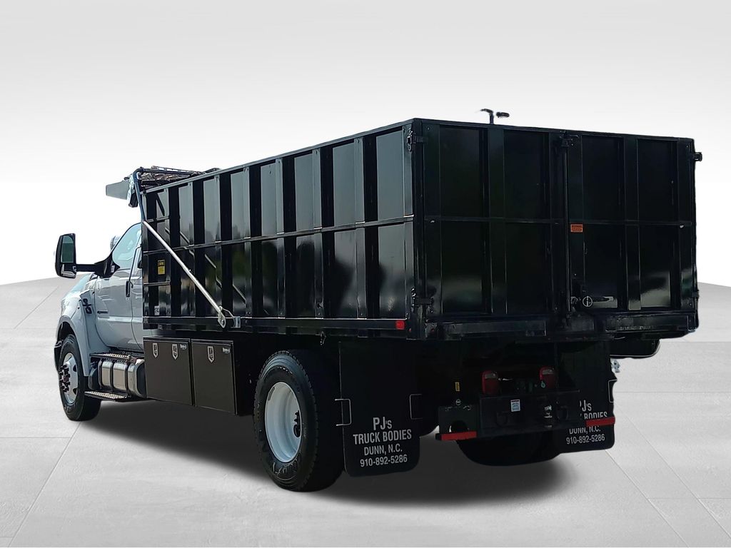 2023 Ford F-650 Diesel 