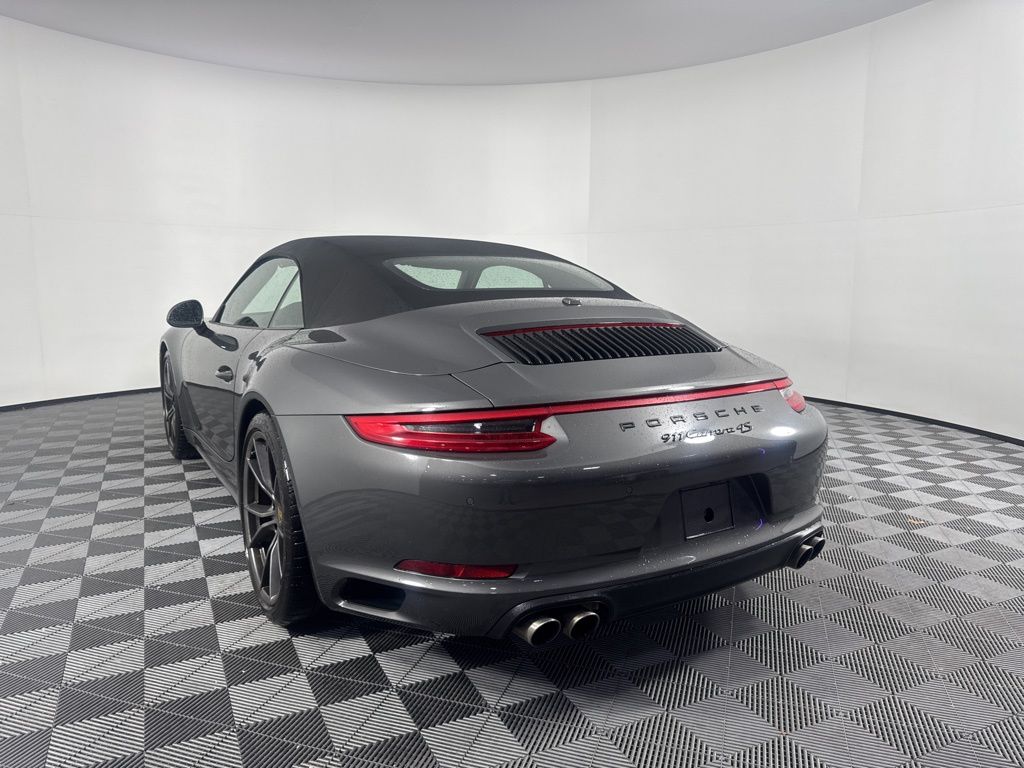 Thumbnail: 2017 Porsche 911 - 7