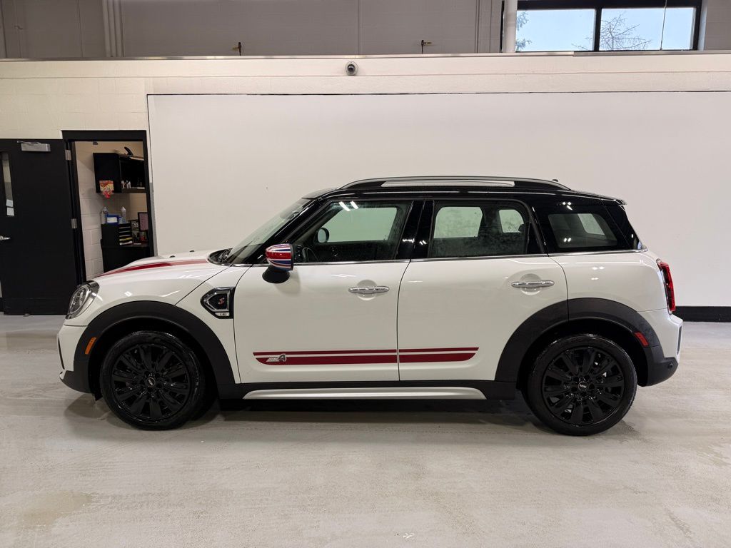 Thumbnail: 2024 MINI Cooper Countryman - 2