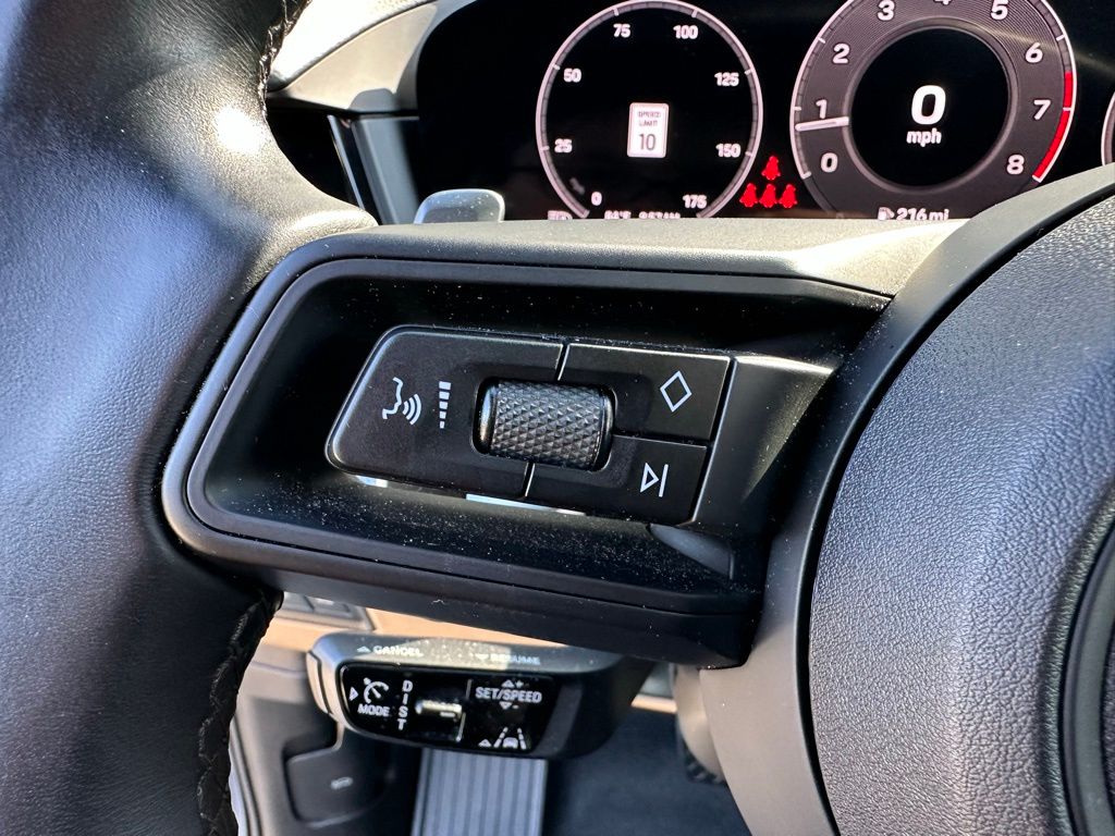 Thumbnail: 2024 Porsche Cayenne - 17