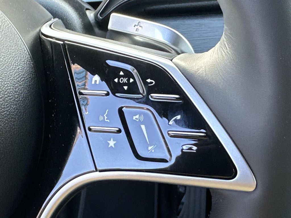 Thumbnail: 2026 Mercedes-Benz GLE - 16