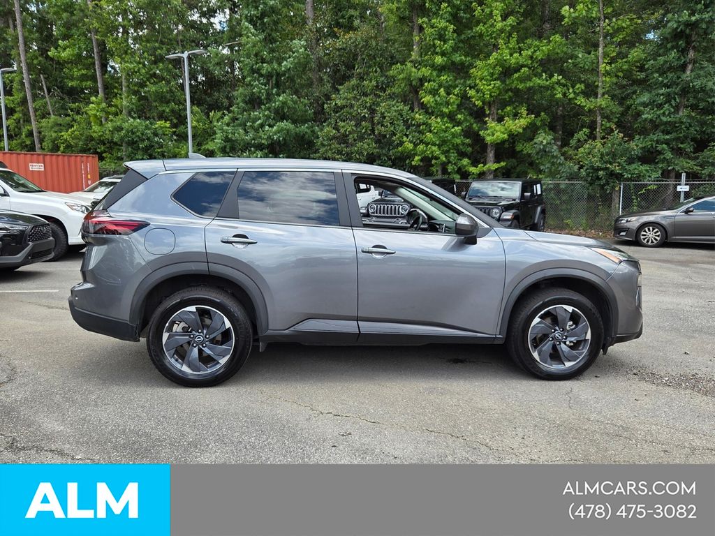 Used 2025 Gray Nissan SV image 14