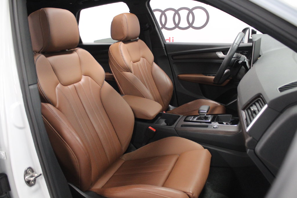 Thumbnail: 2024 Audi Q5 - 25