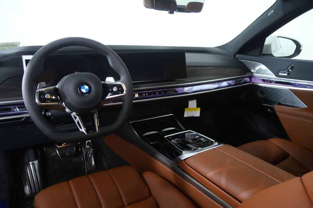 Thumbnail: 2026 BMW 7 Series - 18