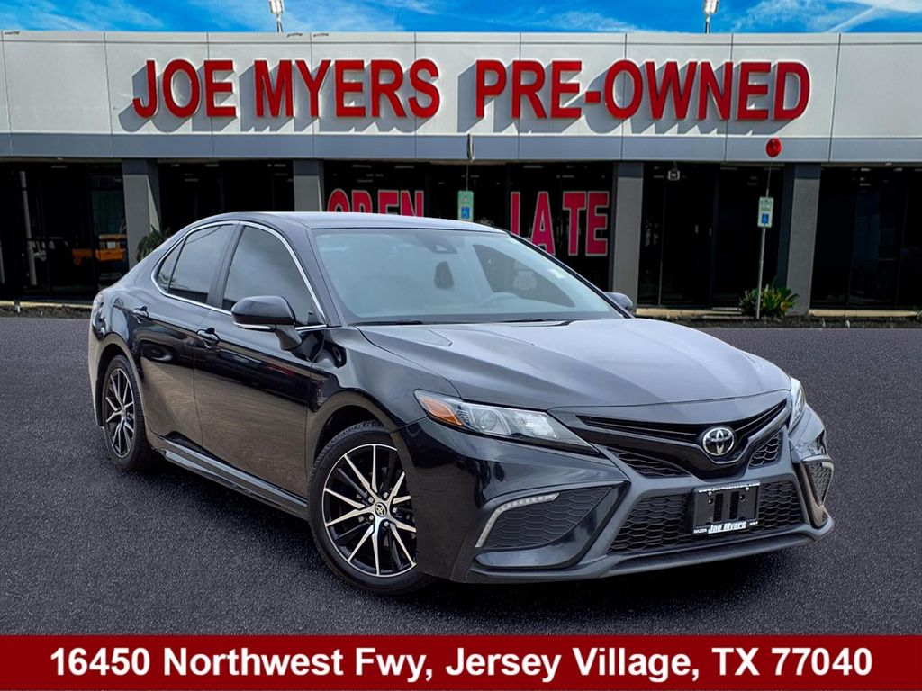 2024 Toyota Camry SE - 0