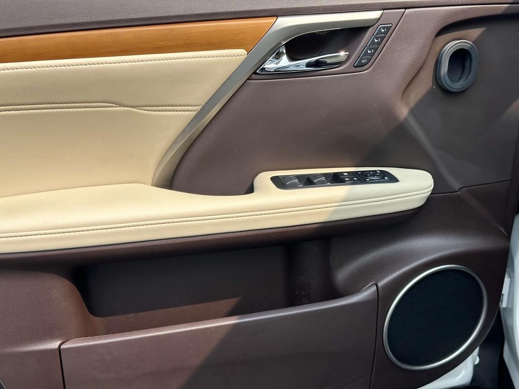2019 Lexus RX 350 17