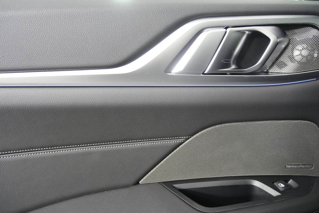 Thumbnail: 2026 BMW i4 - 14