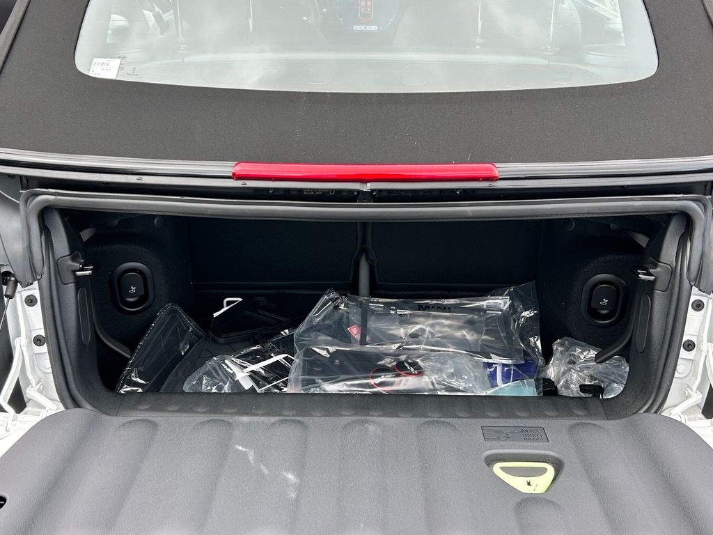 Thumbnail: 2026 MINI Cooper Convertible - 31