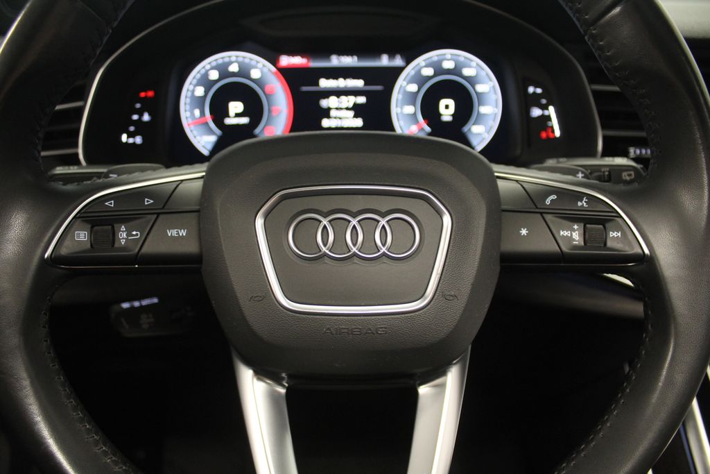 Thumbnail: 2020 Audi Q7 - 23