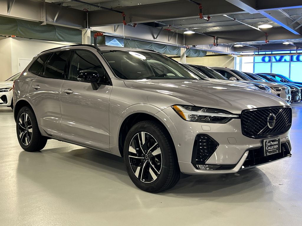 Aurora Silver 2026 Volvo XC60 SUV / Crossover All-Wheel Drive Automatic