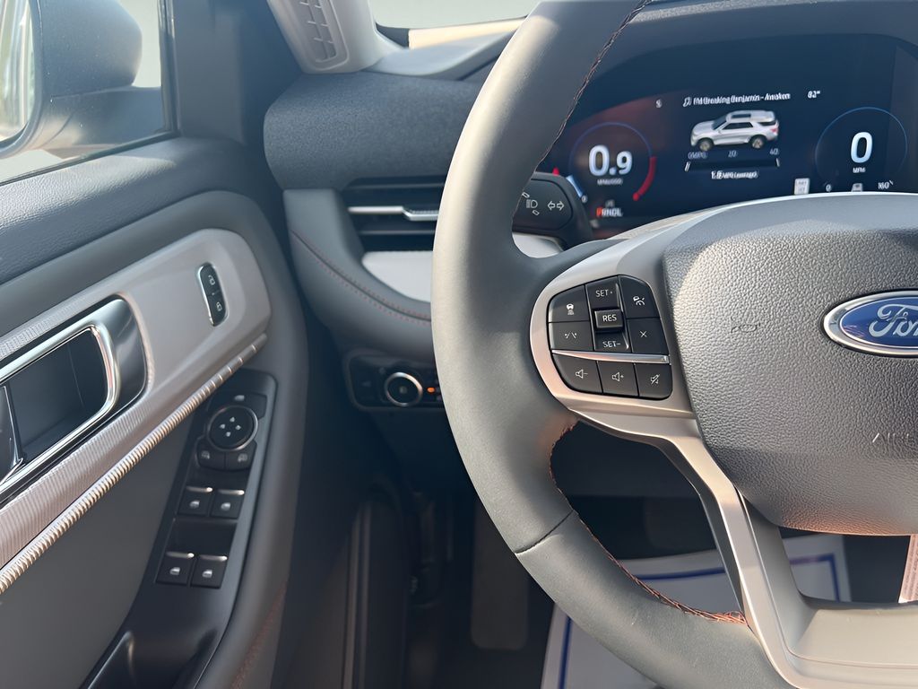2025 Ford Explorer