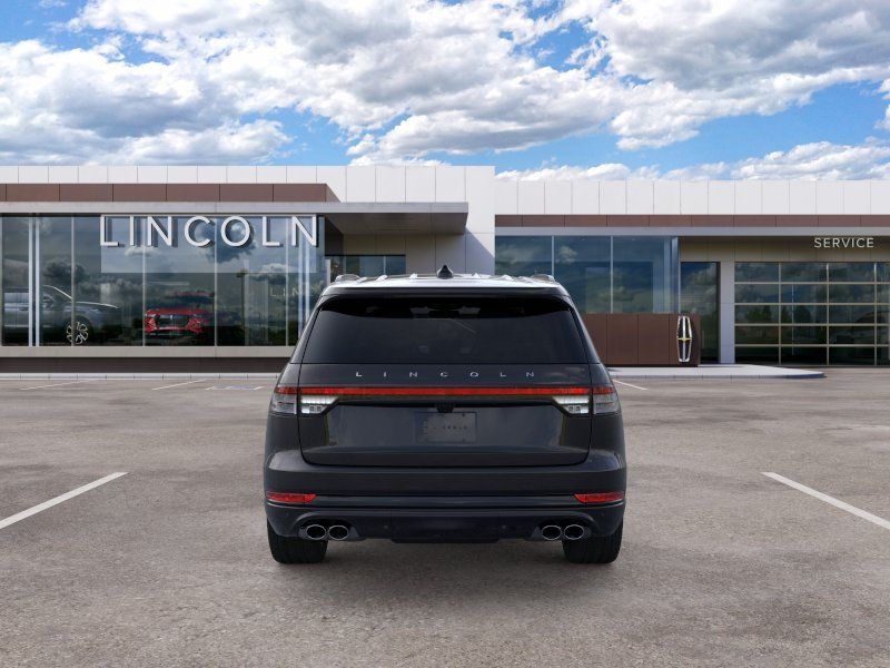 Thumbnail: 2026 Lincoln Aviator - 5