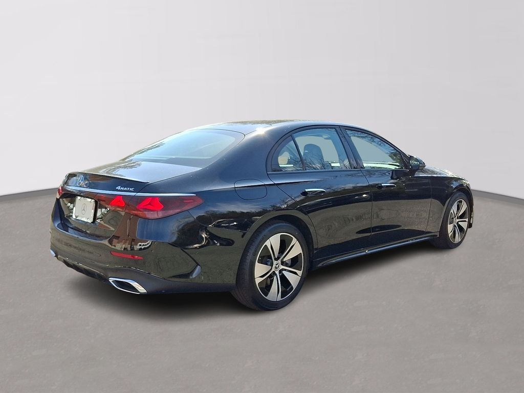Thumbnail: 2026 Mercedes-Benz E-Class - 3