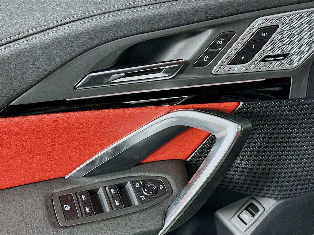 Thumbnail: 2025 BMW X1 - 20