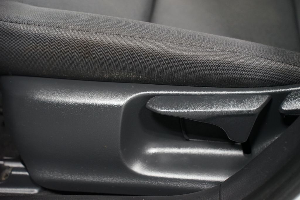 Thumbnail: 2024 Toyota Corolla - 30