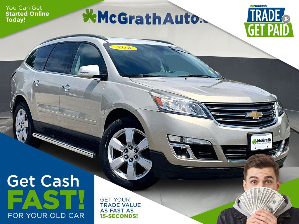 Champagne Silver Metallic 2016 Chevrolet Traverse SUV / Crossover Front-Wheel Drive 6-Speed Automatic