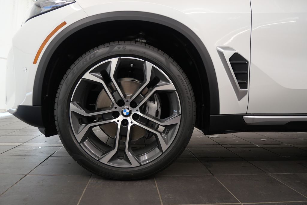 2025 BMW X5 sDrive40i 3