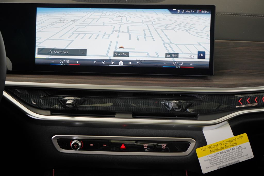 Thumbnail: 2026 BMW X7 - 14