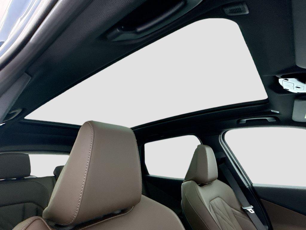 Thumbnail: 2026 BMW X3 - 17