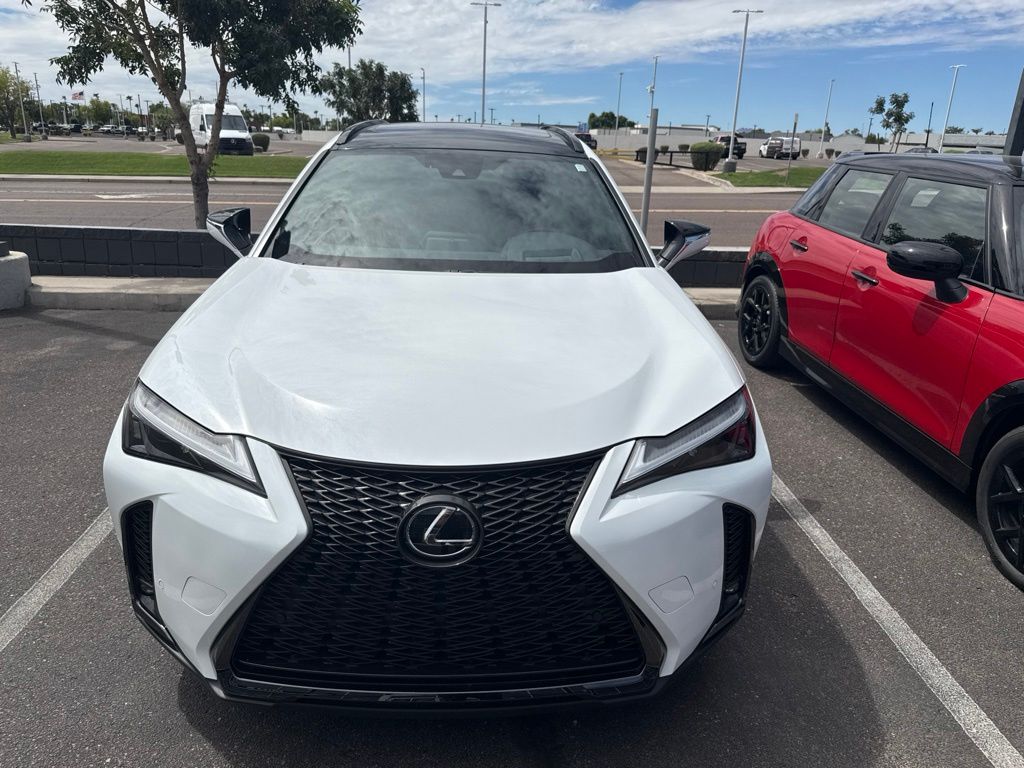 Thumbnail: 2024 Lexus UX - 2
